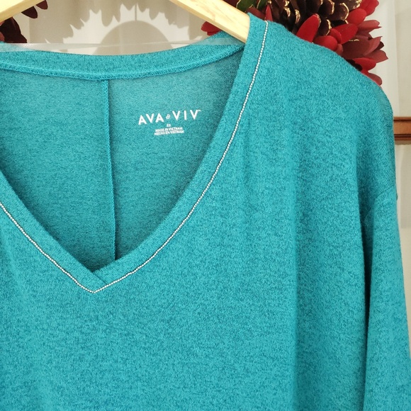 Ava & Viv Tops - NWOT Ava & Viv V-Neck Long Sleeve Top